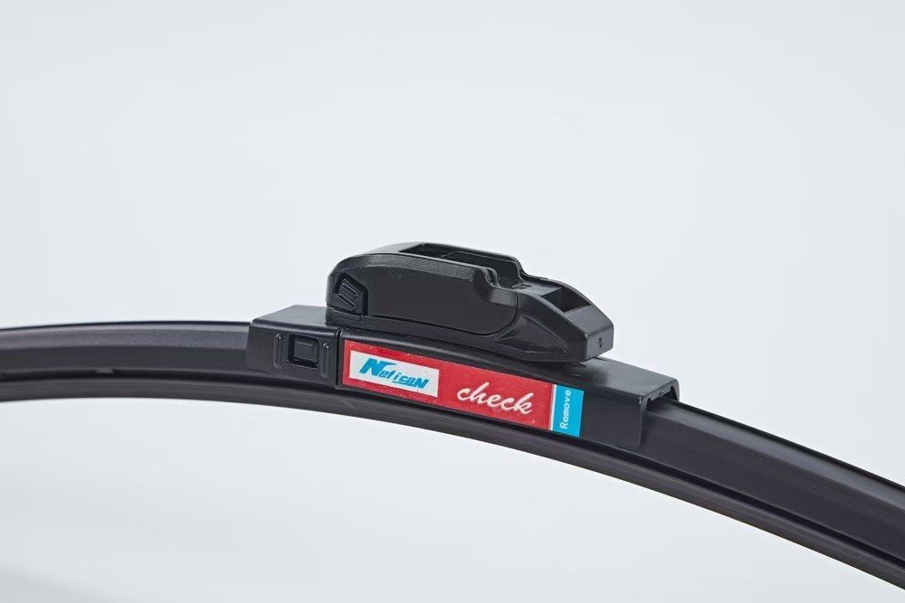 Latest company news about Wholesale Car Front Windshield Adapt U/J Hook Hybrid Wiper Blade Universal Windshield Wiper Blades